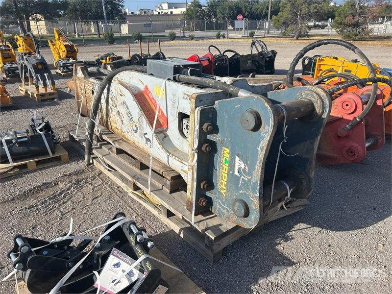 FRD FX770QTV Q/C Hydraulic Breaker Búracie kladivá / Zbíjačky