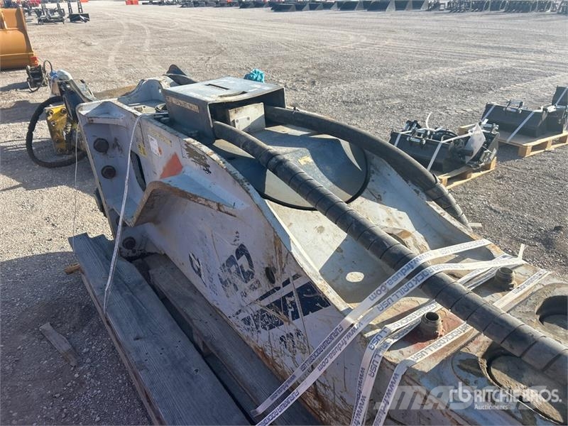 FRD FX770QTV Q/C Hydraulic Breaker Búracie kladivá / Zbíjačky