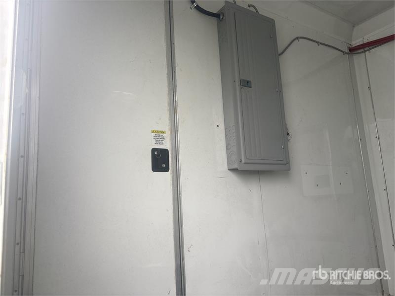 Freedom 25 ft T/A Enclosed Trailer 箱體拖車