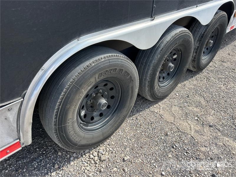  Freedom 8.5x44TTA4G 44 ft Tri/A Gooseneck Enclosed Furgons