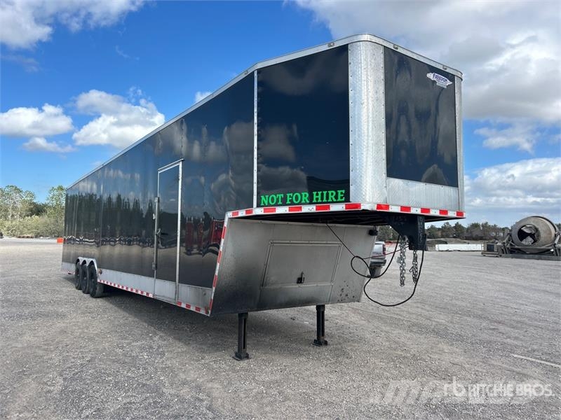  Freedom 8.5x44TTA4G 44 ft Tri/A Gooseneck Enclosed Furgons