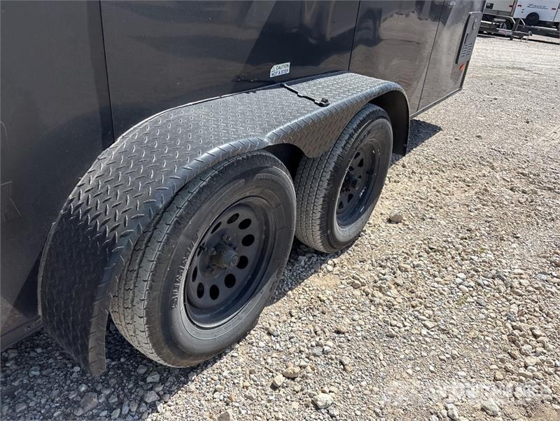 Freedom trailers 16 ft T/A Enclosed Trailer Dobozos pótkocsik