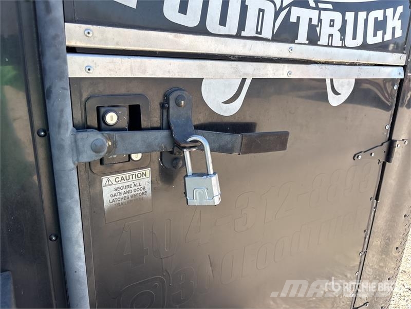 Freedom trailers 16 ft T/A Enclosed Trailer Dobozos pótkocsik