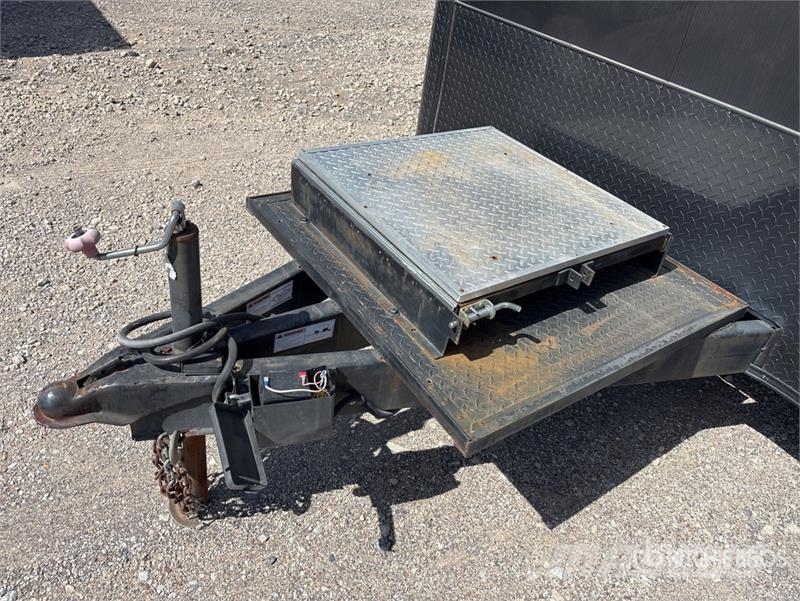 Freedom trailers 16 ft T/A Enclosed Trailer Dobozos pótkocsik