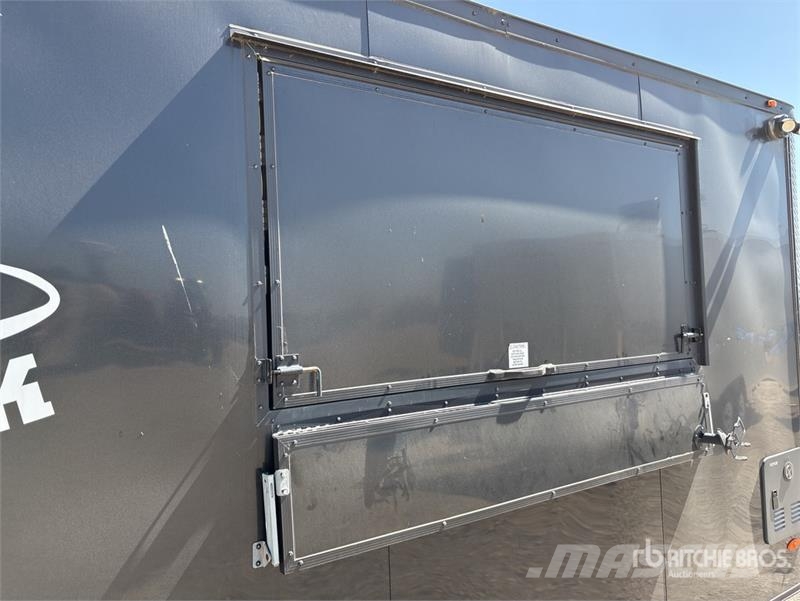 Freedom trailers 16 ft T/A Enclosed Trailer Dobozos pótkocsik