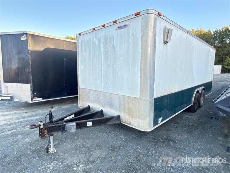  Freedom trailers 20 ft T/A Enclosed Trailer Remorque Fourgon