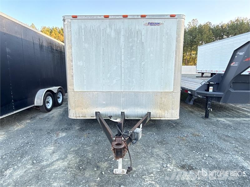  Freedom trailers 20 ft T/A Enclosed Trailer Remorque Fourgon