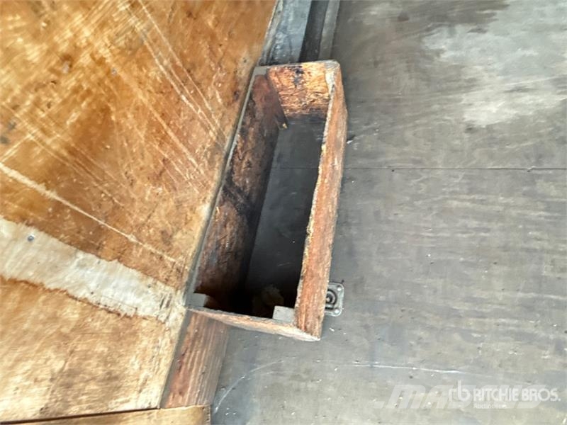  Freedom trailers 20 ft T/A Enclosed Trailer Remorque Fourgon