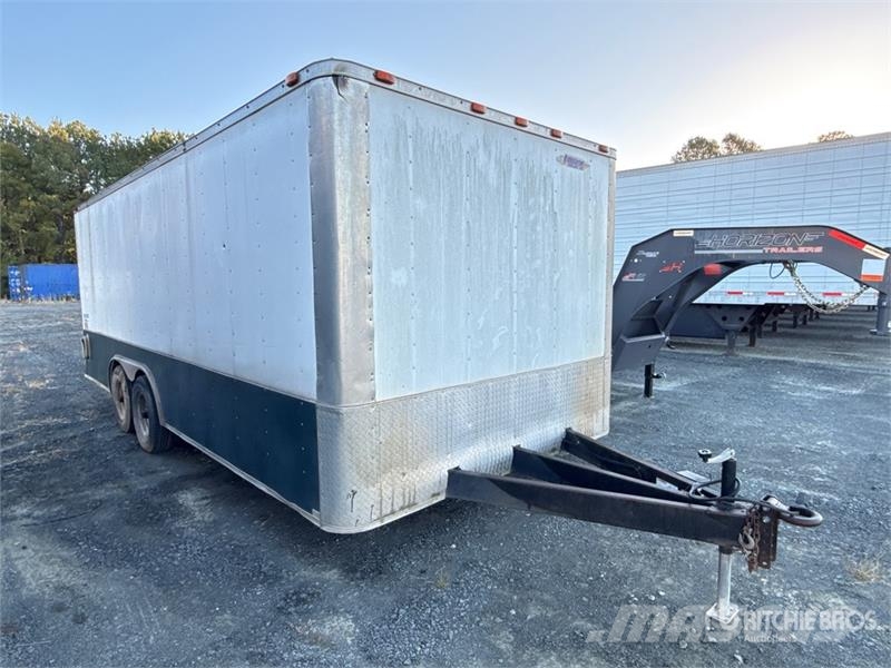  Freedom trailers 20 ft T/A Enclosed Trailer Remorque Fourgon