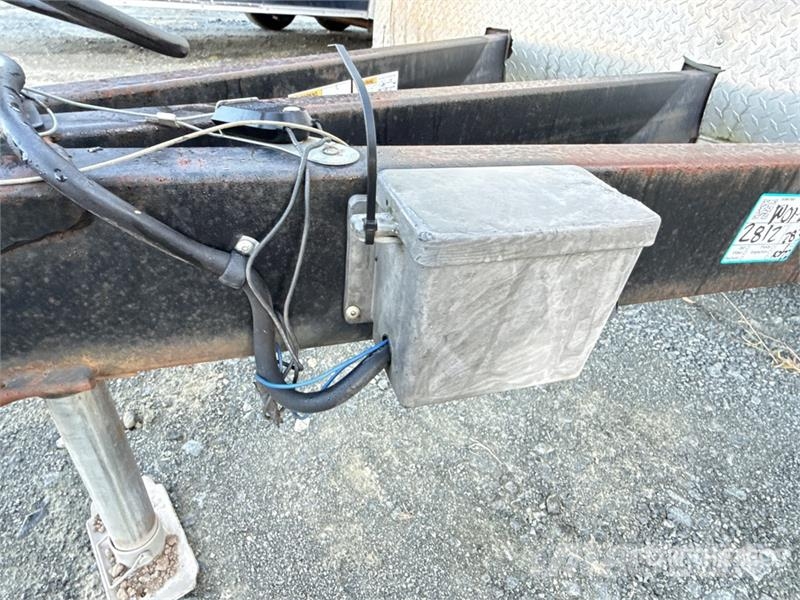  Freedom trailers 20 ft T/A Enclosed Trailer Remorque Fourgon