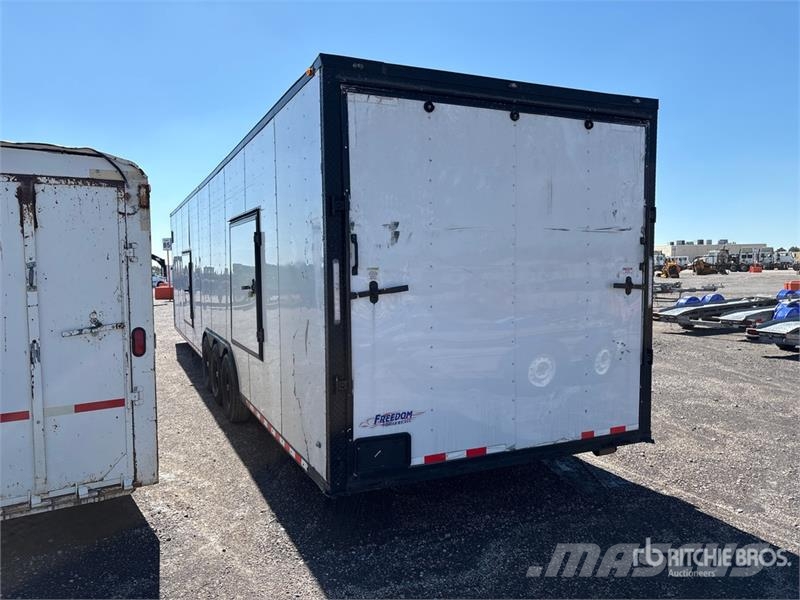  Freedom trailers 41 ft Tri/A Enclosed Trailer Прицепы-фургоны