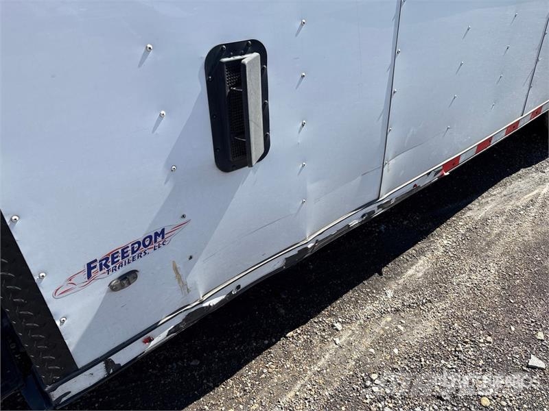 Freedom trailers 41 ft Tri/A Enclosed Trailer Прицепы-фургоны