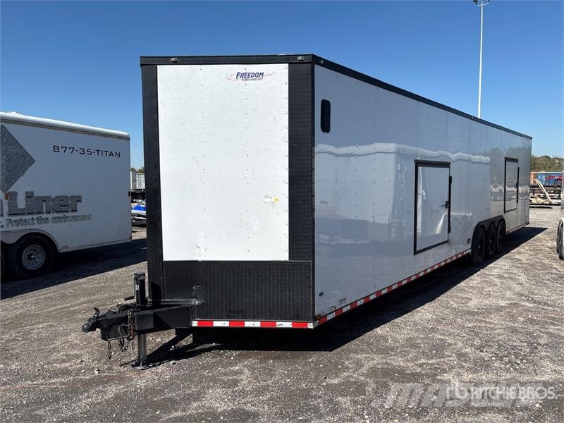  Freedom trailers 41 ft Tri/A Enclosed Trailer Прицепы-фургоны