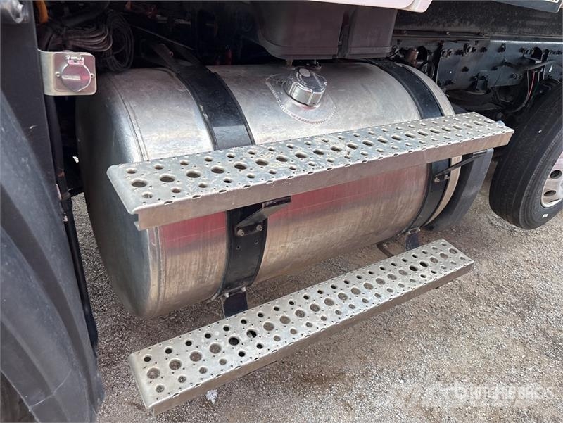 Freightliner 108SD 10x4 Quad/A Dump Truck Tipper trucks