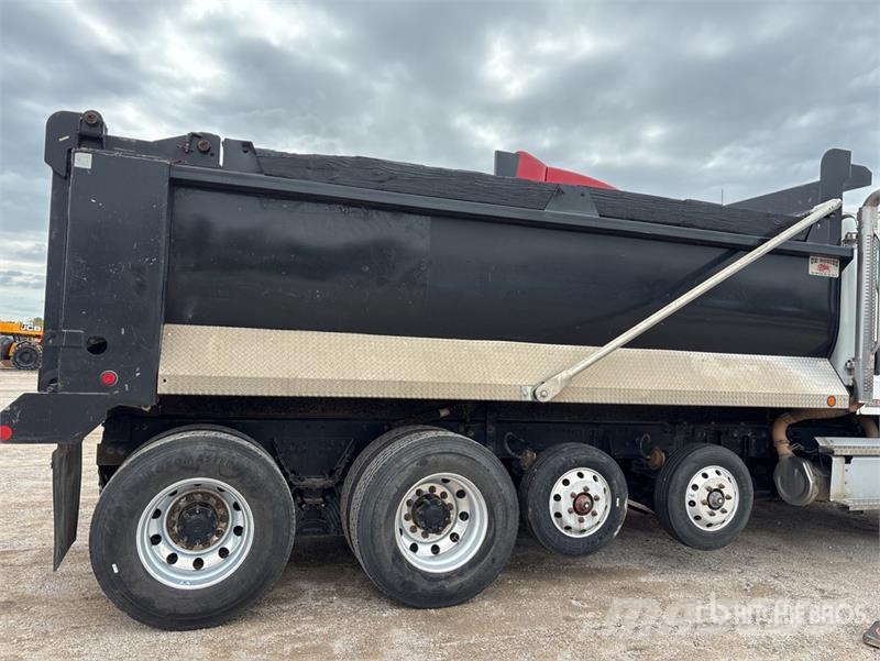 Freightliner 108SD 10x4 Quad/A Dump Truck Tipper trucks