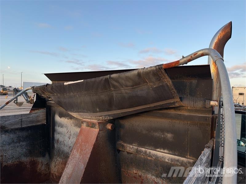 Freightliner 108SD 6x4 T/A Dump Truck Kiperi kamioni