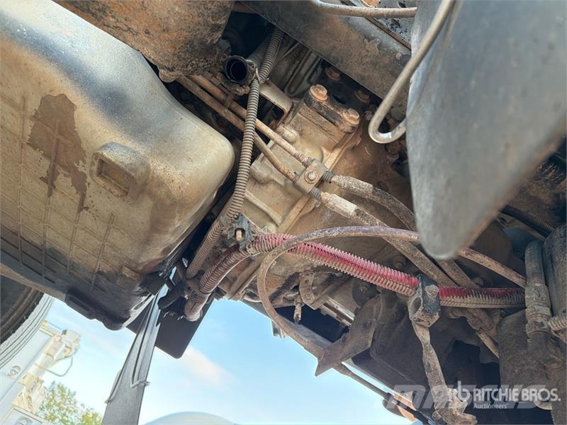 Freightliner 108SD 6x4 T/A Dump Truck Kiperi kamioni