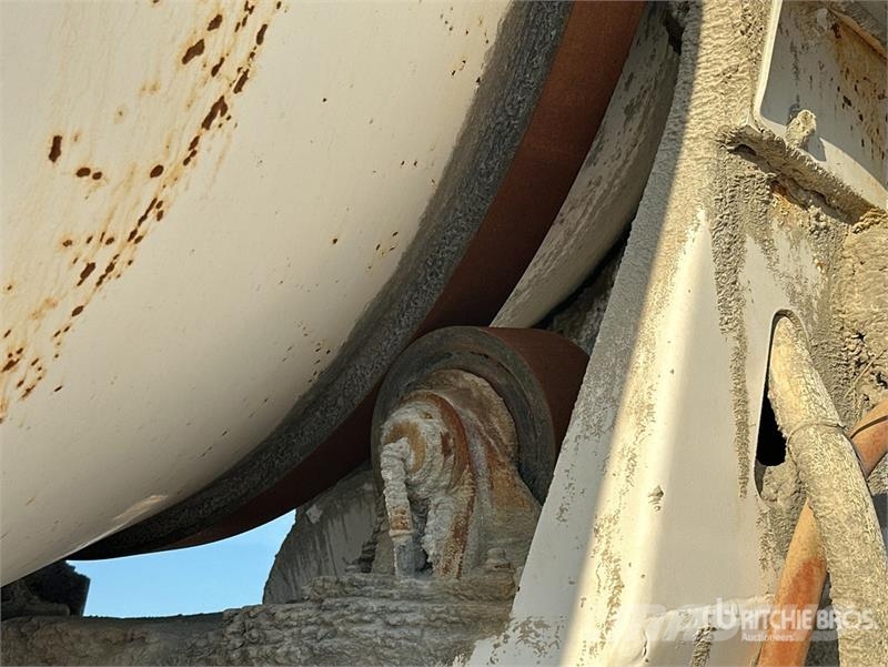 Freightliner 114 SD 6x4 Mixer Truck Betonmischer