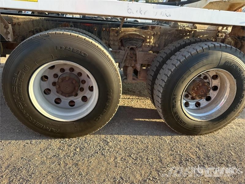 Freightliner 114 SD 6x4 Mixer Truck Betonmischer