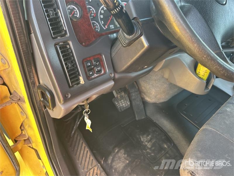 Freightliner 114 SD 6x4 Mixer Truck Betonmischer