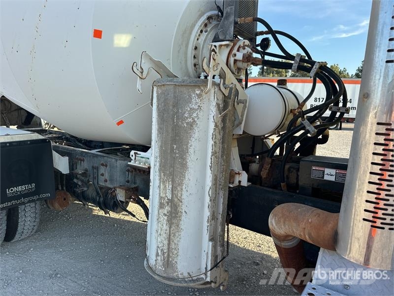 Freightliner 114 SD 6x4 Mixer Truck Betonmischer