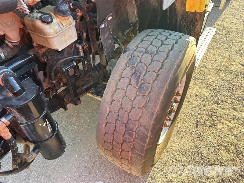 Freightliner 114 SD 6x4 Mixer Truck Betonmischer