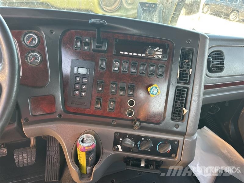 Freightliner 114 SD 6x4 Mixer Truck Betonmischer