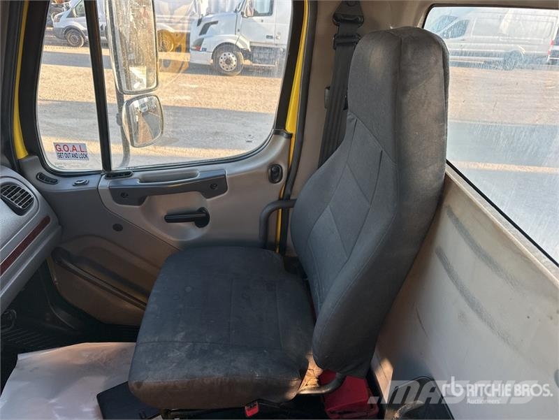 Freightliner 114 SD 6x4 Mixer Truck Betonmischer