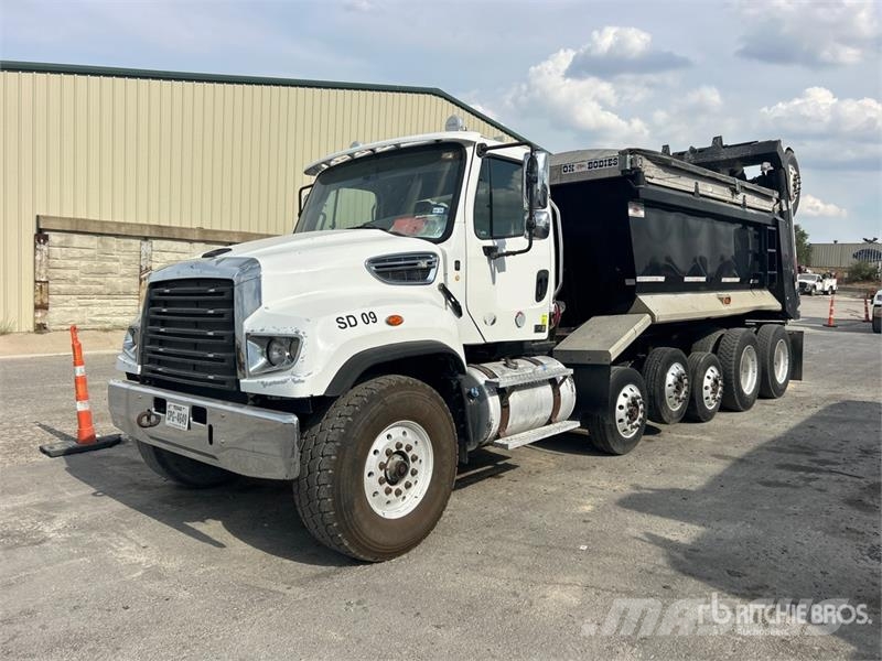 Freightliner 114SD Tippbil