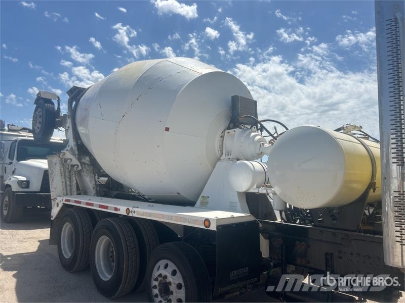 Freightliner 114SD 10x4 Mixer Truck Caminhões de concreto