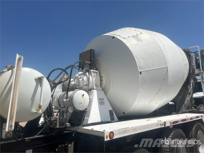 Freightliner 114SD 10x4 Mixer Truck Caminhões de concreto