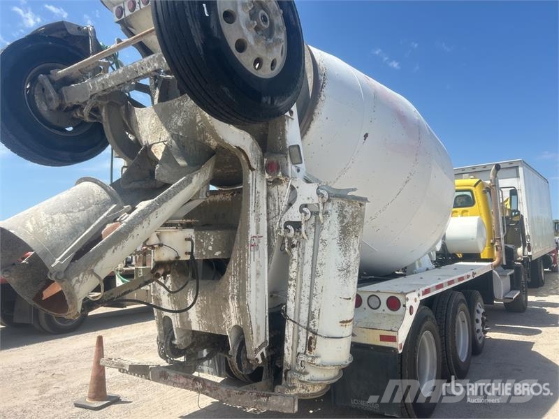 Freightliner 114SD 10x4 Mixer Truck Caminhões de concreto