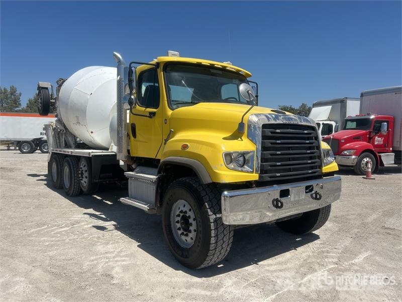 Freightliner 114SD 10x4 Mixer Truck Caminhões de concreto