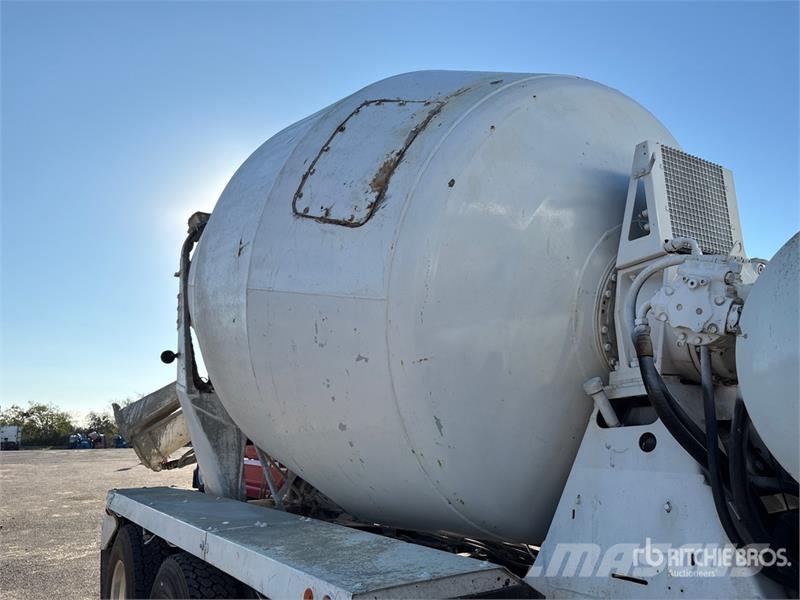 Freightliner 114SD 6x4 Mixer Truck Gruszki do betonu