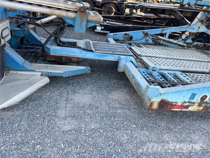 Freightliner 114SD 6x4 Car Carrier Truck Camiones portacoches