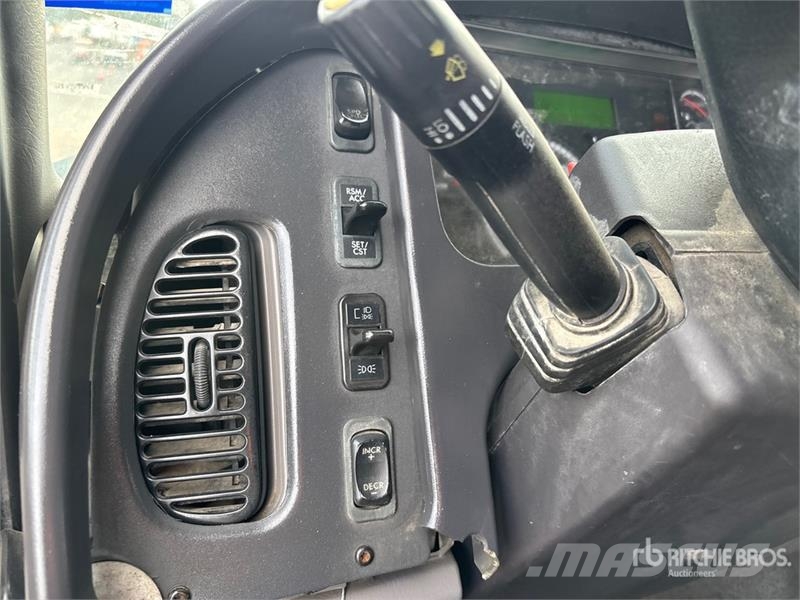 Freightliner 114SD 6x4 Roll-Off Truck Komunalni tovornjaki