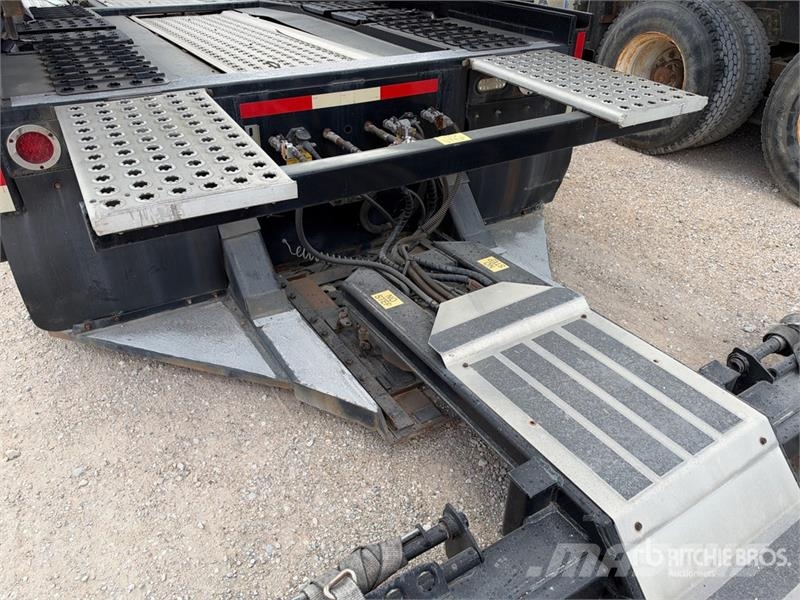 Freightliner 114SD 6x4 6x4 Car Carrier Truck Vehicle transporters