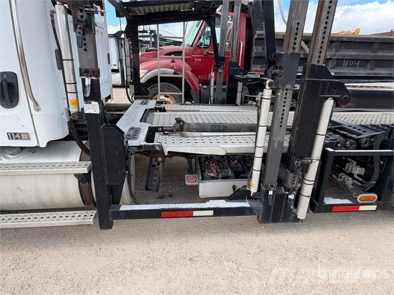 Freightliner 114SD 6x4 6x4 Car Carrier Truck Vehicle transporters