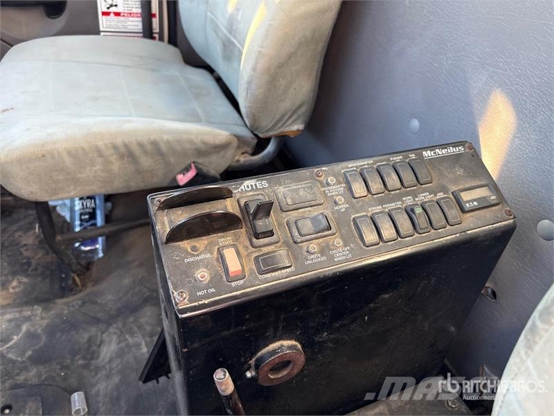Freightliner 114SD 6x4 Mixer Truck Gruszki do betonu