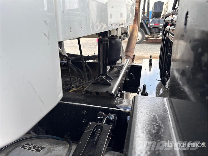 Freightliner 114SD 6x4 Roll-Off Truck Komunalni tovornjaki