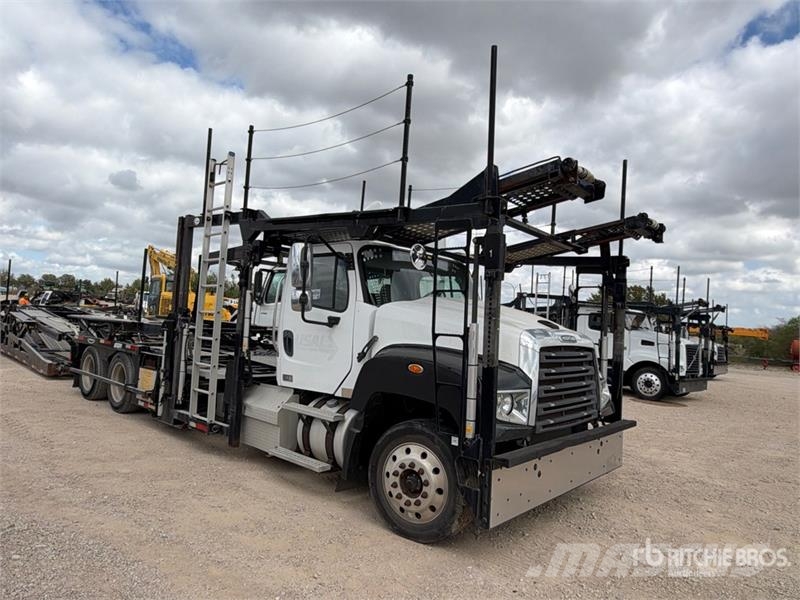 Freightliner 114SD 6x4 6x4 Car Carrier Truck Evakuatori