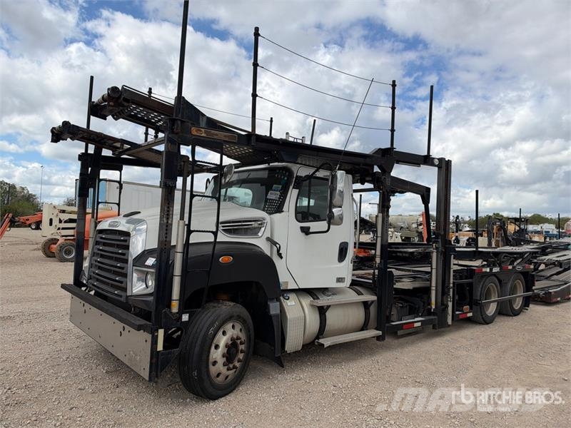 Freightliner 114SD 6x4 6x4 Car Carrier Truck Evakuatori
