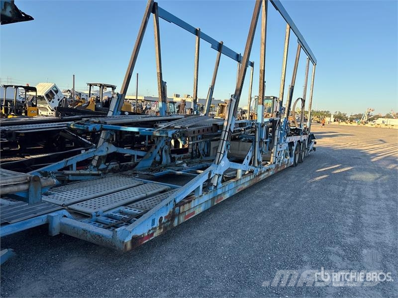 Freightliner 114SD 6x4 Car Carrier Truck Camiones portacoches