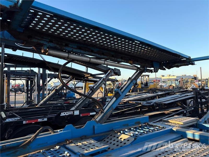 Freightliner 114SD 6x4 Car Carrier Truck Camiones portacoches