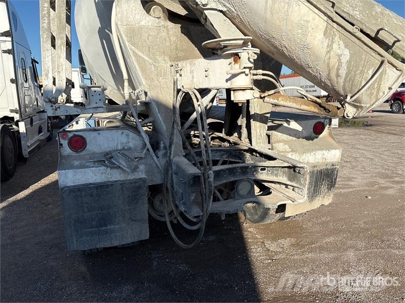 Freightliner 114SD 6x4 Mixer Truck Gruszki do betonu