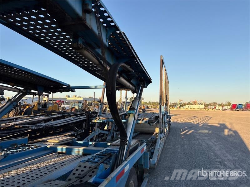 Freightliner 114SD 6x4 Car Carrier Truck Camiones portacoches