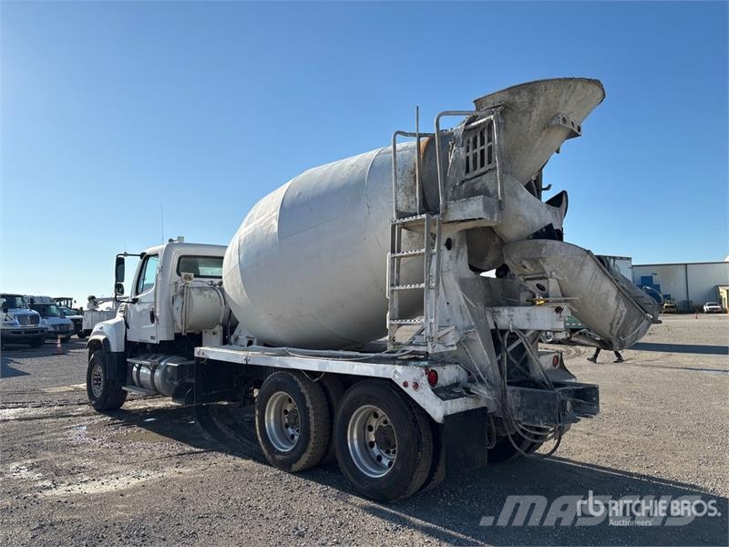 Freightliner 114SD 6x4 Mixer Truck Gruszki do betonu