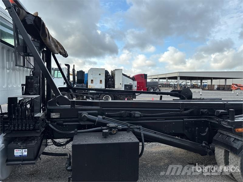 Freightliner 114SD 6x4 Roll-Off Truck Komunalni tovornjaki