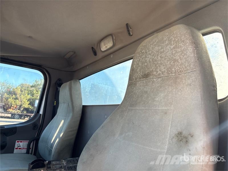 Freightliner 114SD 6x4 Mixer Truck Gruszki do betonu