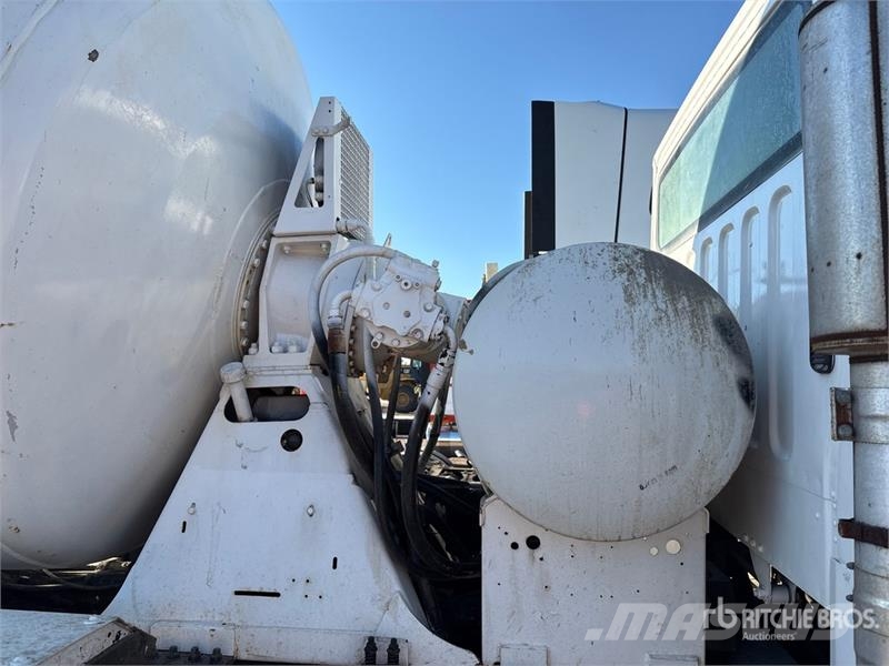 Freightliner 114SD 6x4 Mixer Truck Gruszki do betonu